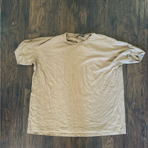 Tan tshirt - Picture 2 of 4